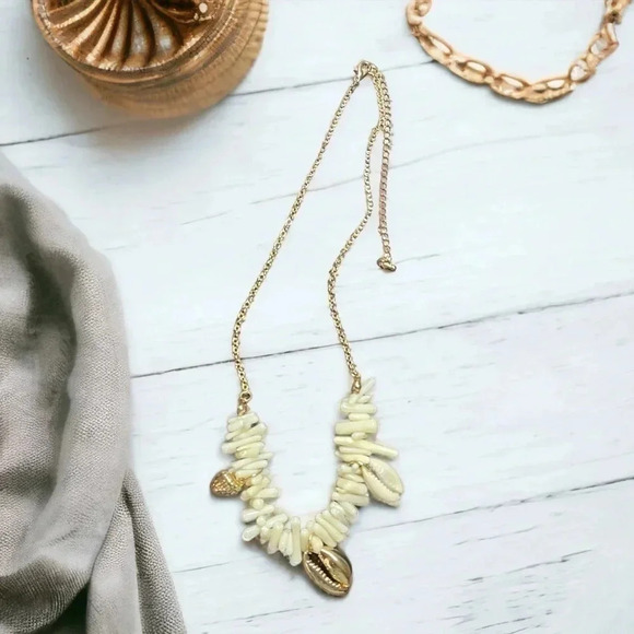 18k DOUBLE Gold Plated Brass Cowrie and Shell Charm Necklace - Picture 4 of 4